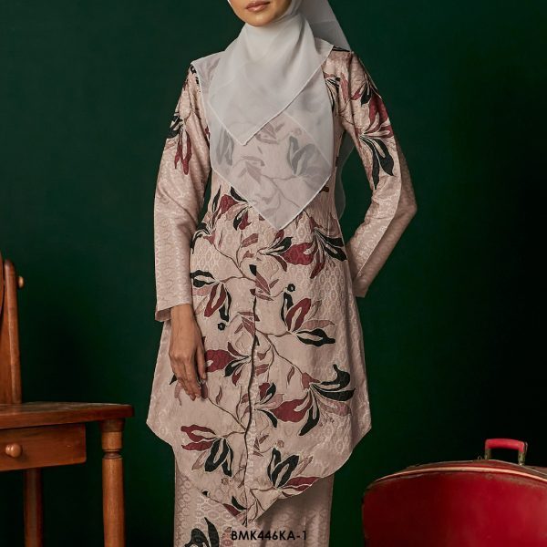Kebaya Anggun Batiq Mia 2.0 in Dusty Rose (BMK446KA-1) - Image 4