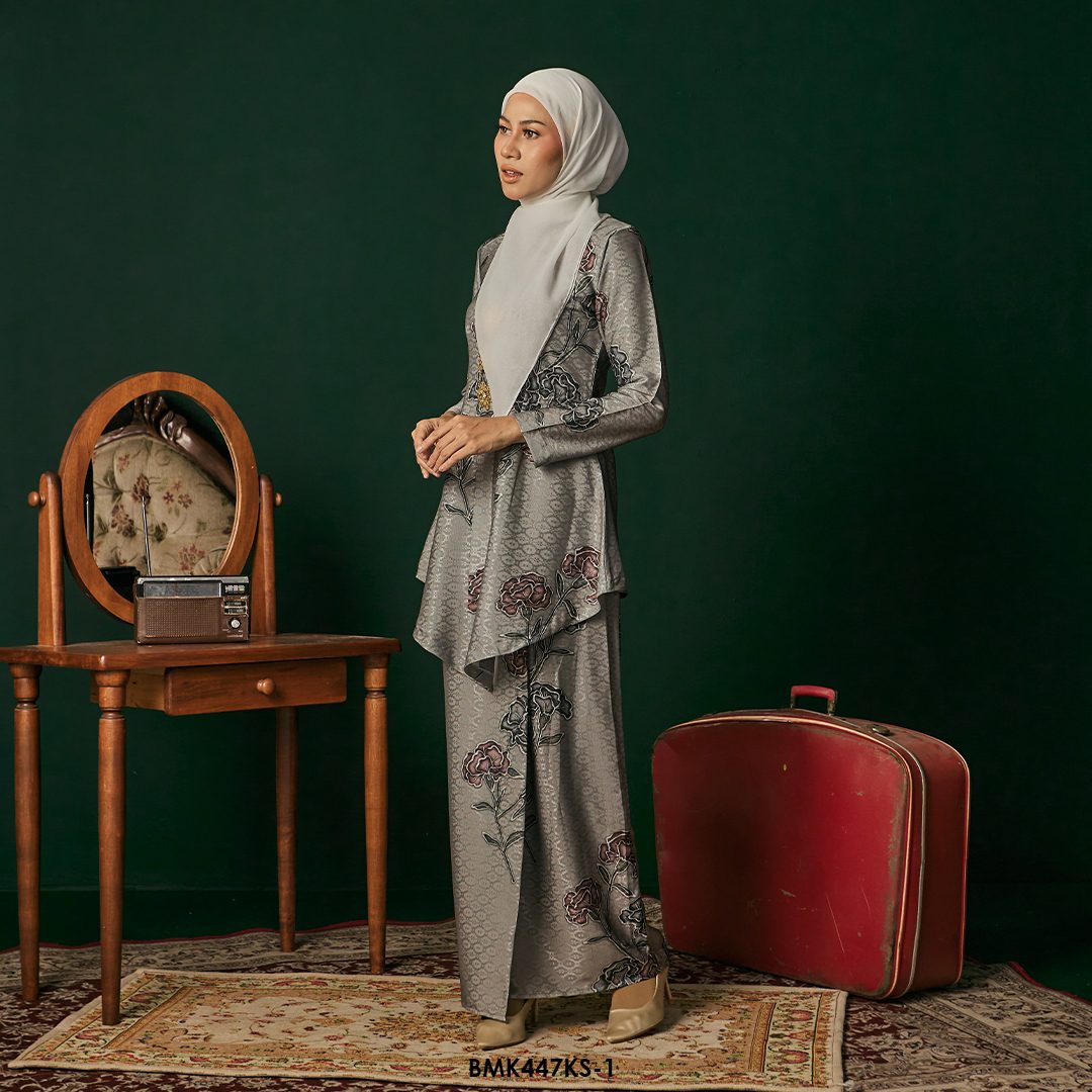 Kebaya Saloma in Grey (BMK447KS-1) - Image 2