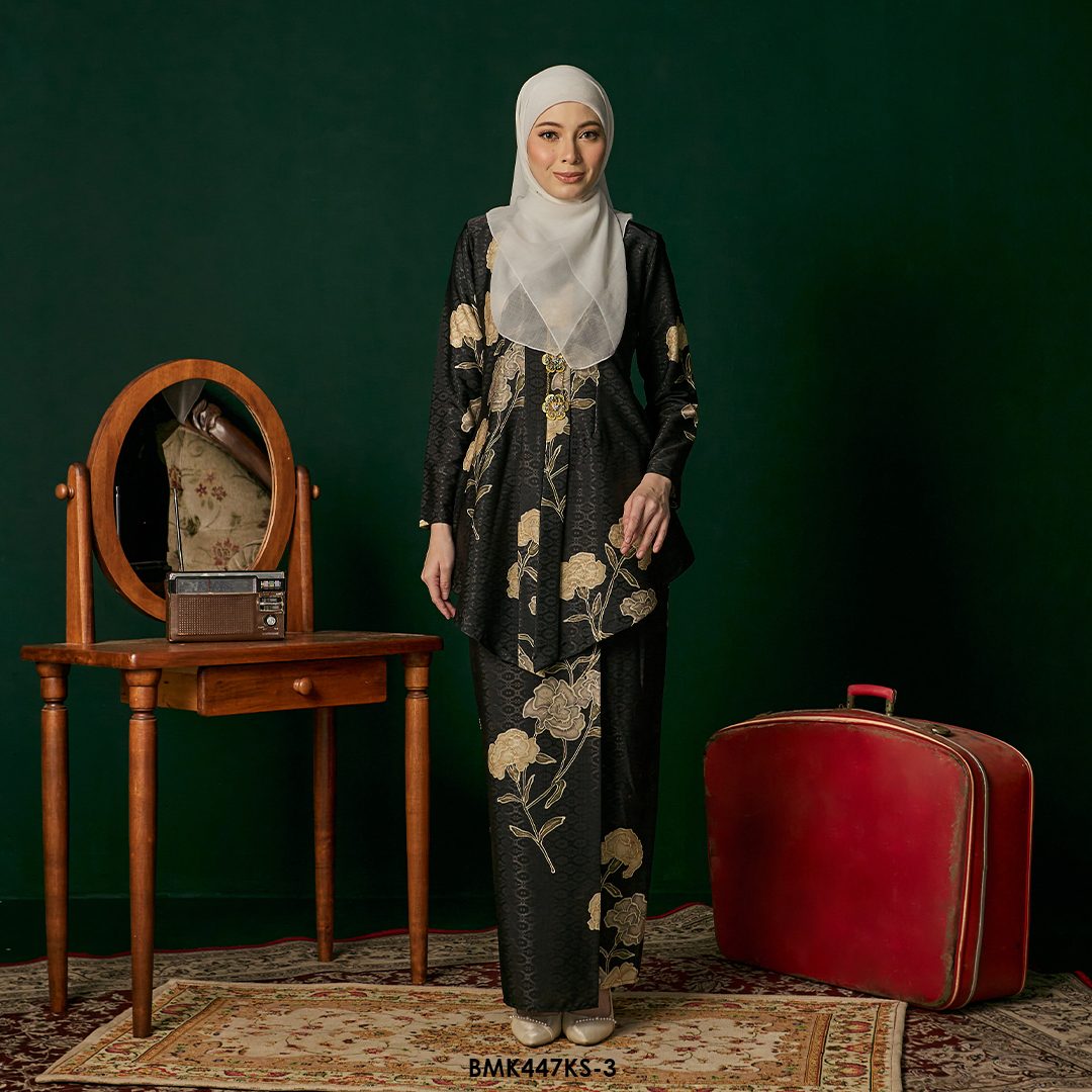 Kebaya Saloma in Black (BMK447KS-3)