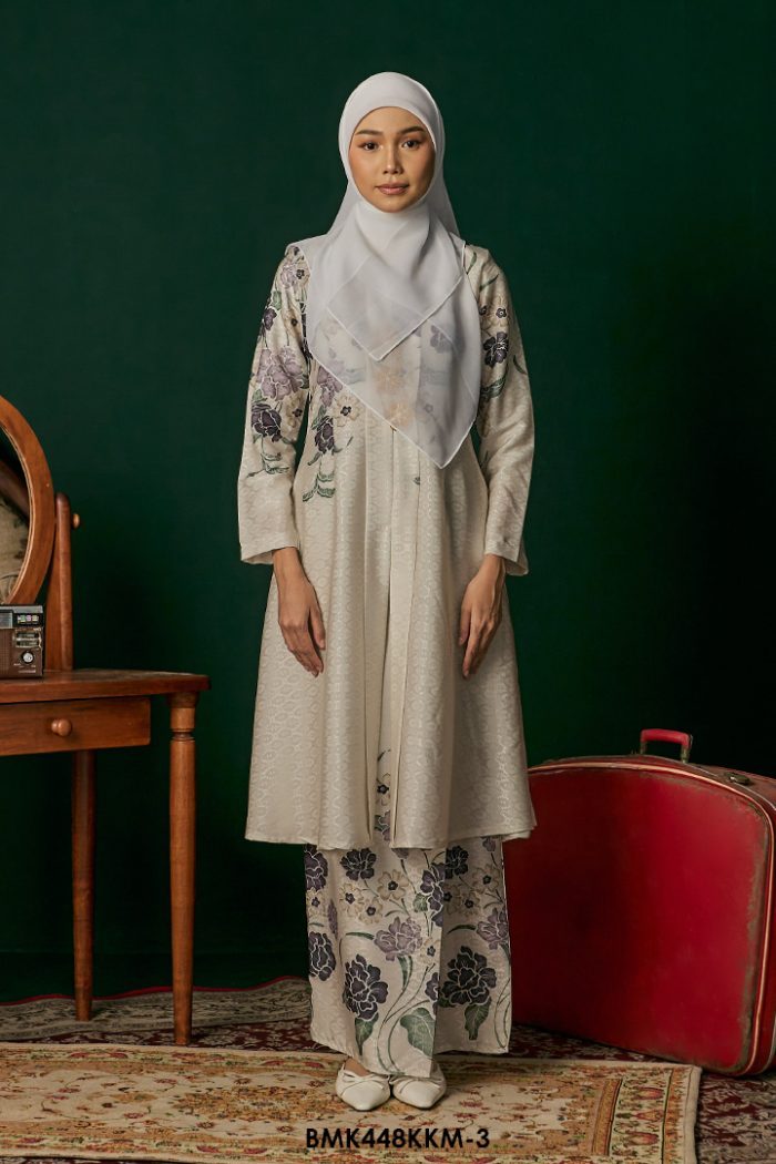 Kebarung Batiq Mia in White (BMK448KKM-3)