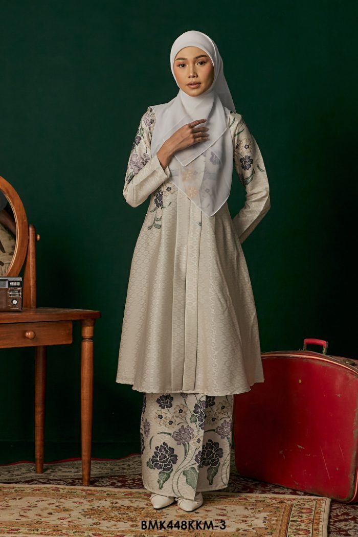Kebarung Batiq Mia in White (BMK448KKM-3)