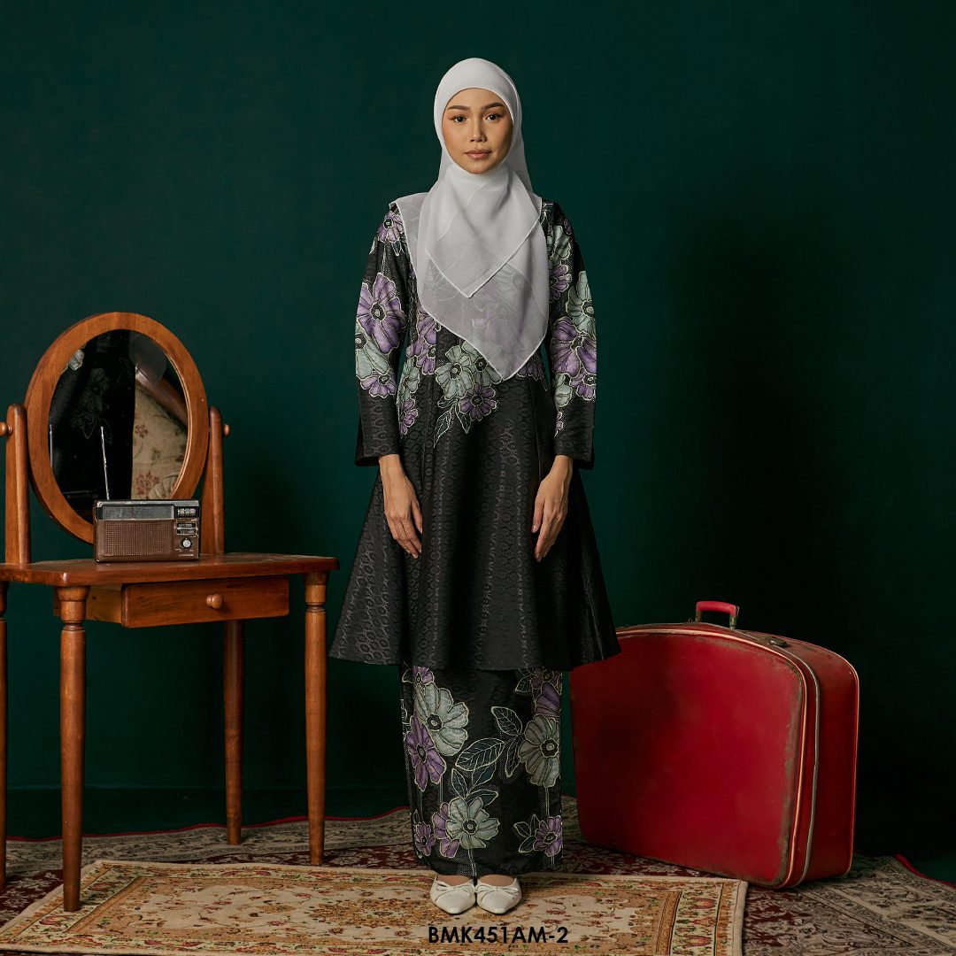 Ameera Kurung in Black (BMK451AM-2)