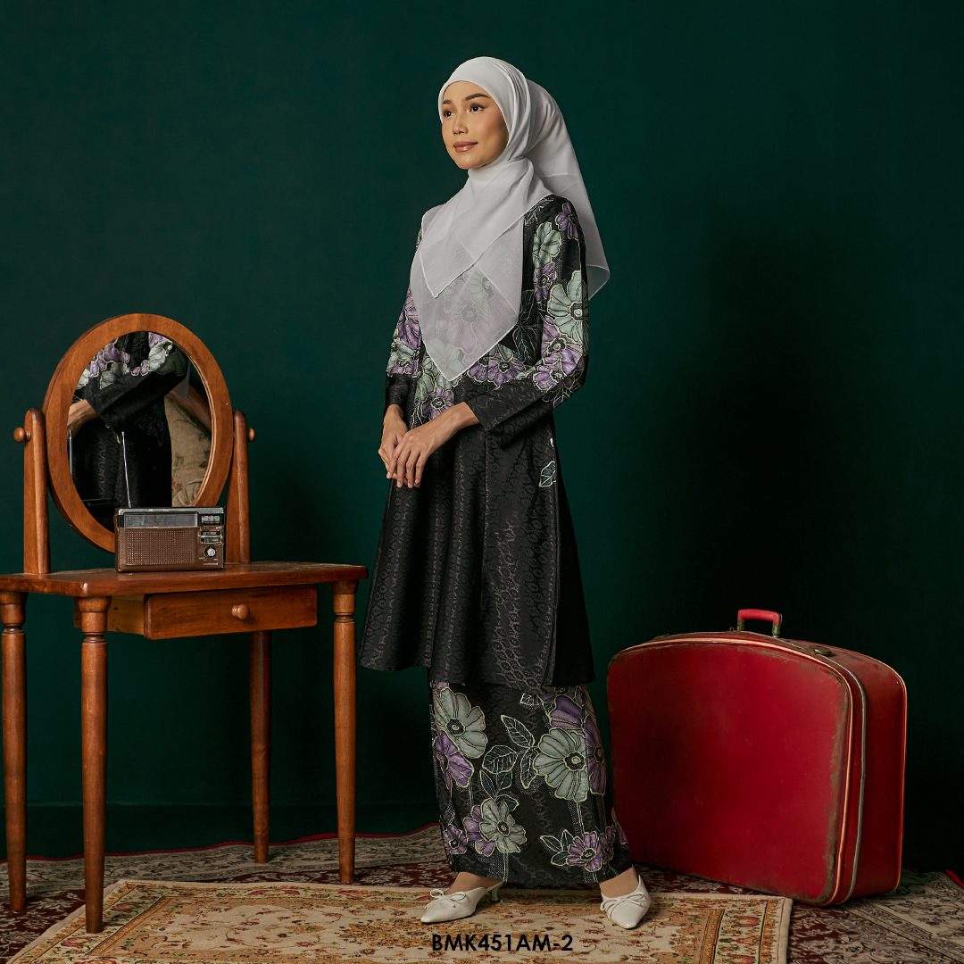Ameera Kurung in Black (BMK451AM-2) - Image 2