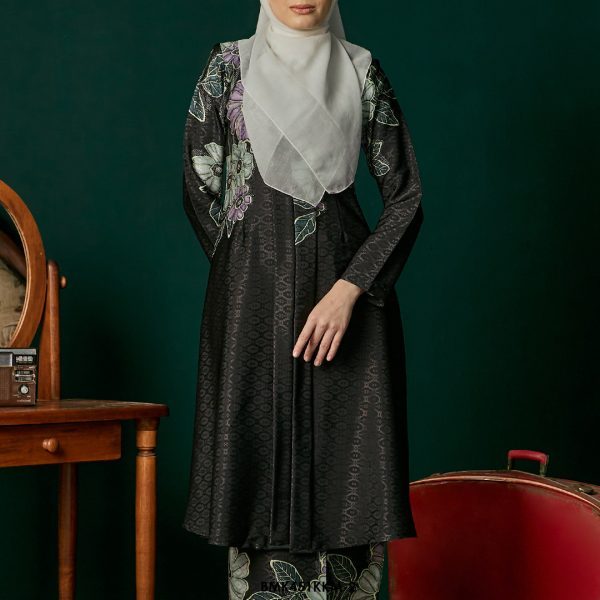 Kebarung Batiq Mia in Black (BMK451KKM-2) - Image 3