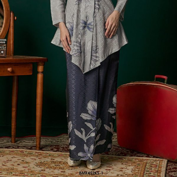 Kebaya Saloma in Grey (BMK452KS-1) - Image 3