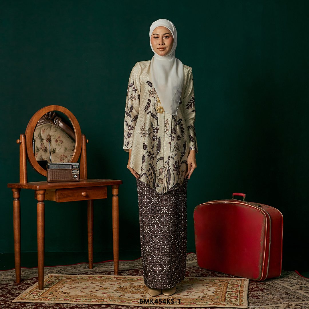 Kebaya Saloma in Deep Brown (BMK454KS-1)