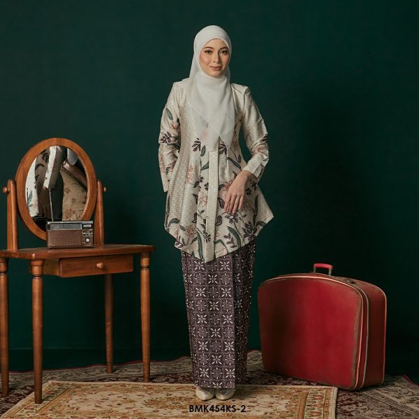 Kebaya Saloma in Deep Purple (BMK454KS-2)