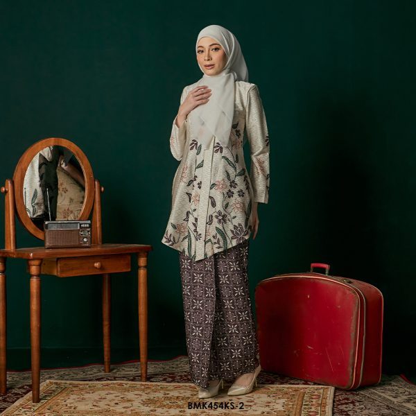 Kebaya Saloma in Deep Purple (BMK454KS-2) - Image 2