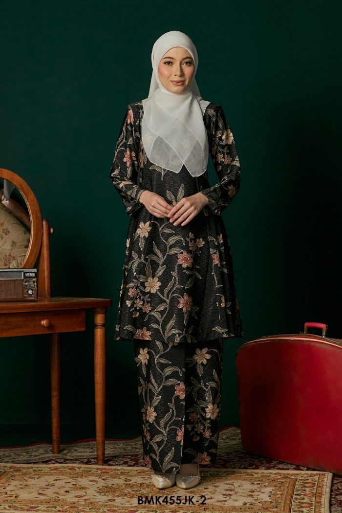 Juliana Kurung Batiq Mia in Black (BMK455JK-2)