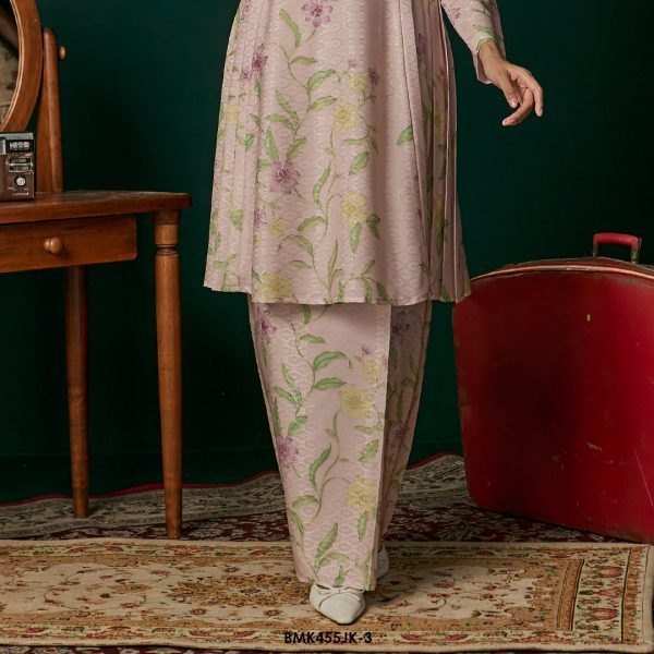 Juliana Kurung Batiq Mia in Pink (BMK455JK-3) - Image 3