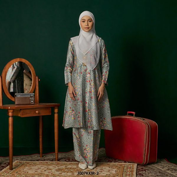 Kebarung Kalthom in Laurel Green (J007KKM-2)