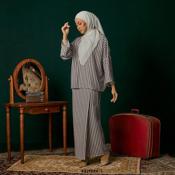 Kurung Kedah in Blue Black (K827KKH-1) - Image 2