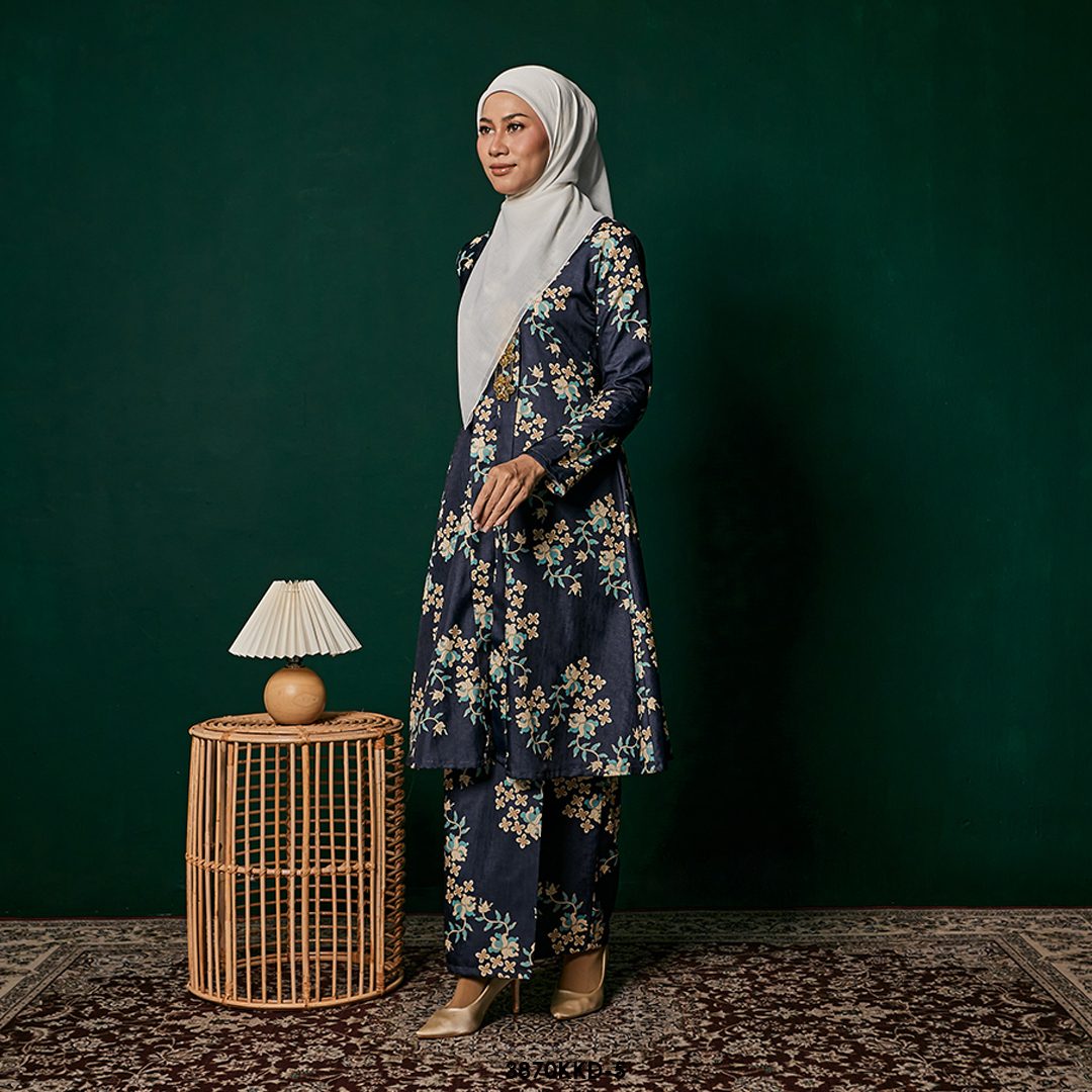 Kebarung Deeja 1.0 in Dark Blue (3870KKD-5) - Image 3