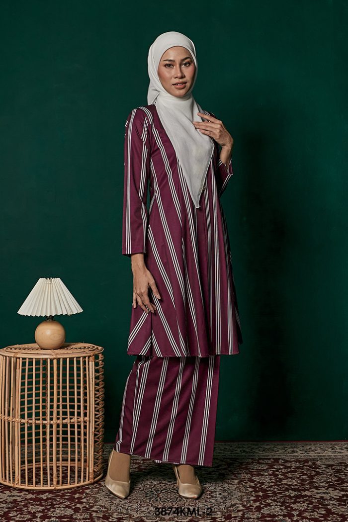 Kebarung Melati in Burgundy (3874KML-2)
