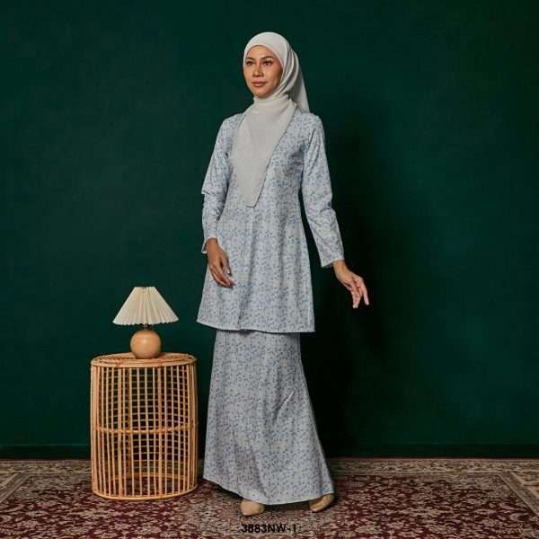 Kebaya Nawra in Blue (3883NW-1)