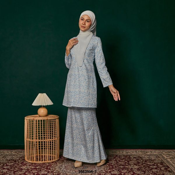 Kebaya Nawra in Blue (3883NW-1) - Image 2