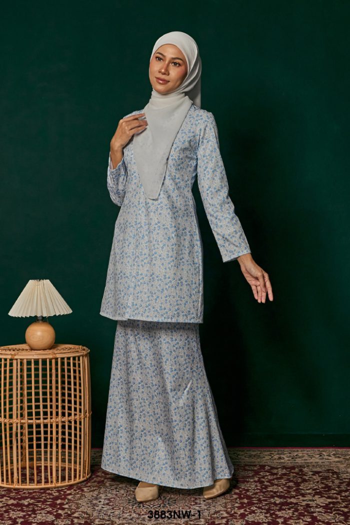 Kebaya Nawra in Blue (3883NW-1)