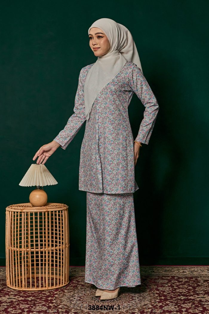Kebaya Nawra in Pink (3884NW-1)