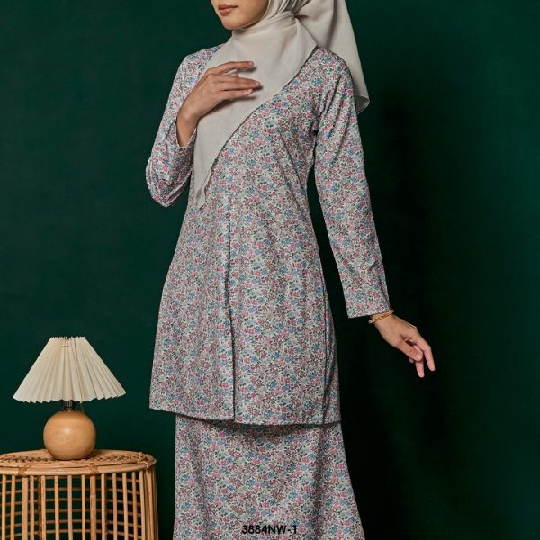 Kebaya Nawra in Pink (3884NW-1) - Image 3