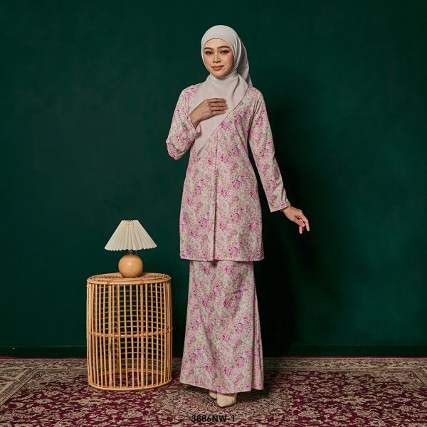 Kebaya Nawra in White (3886NW-1)
