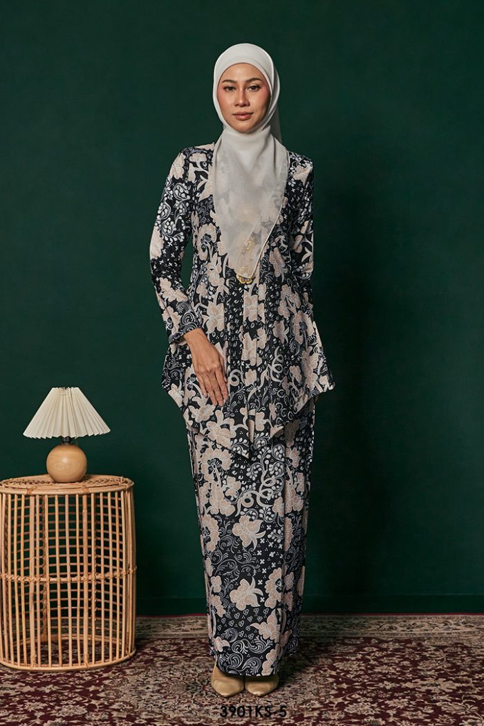 Kebaya Saloma in Black (3901KS-5)