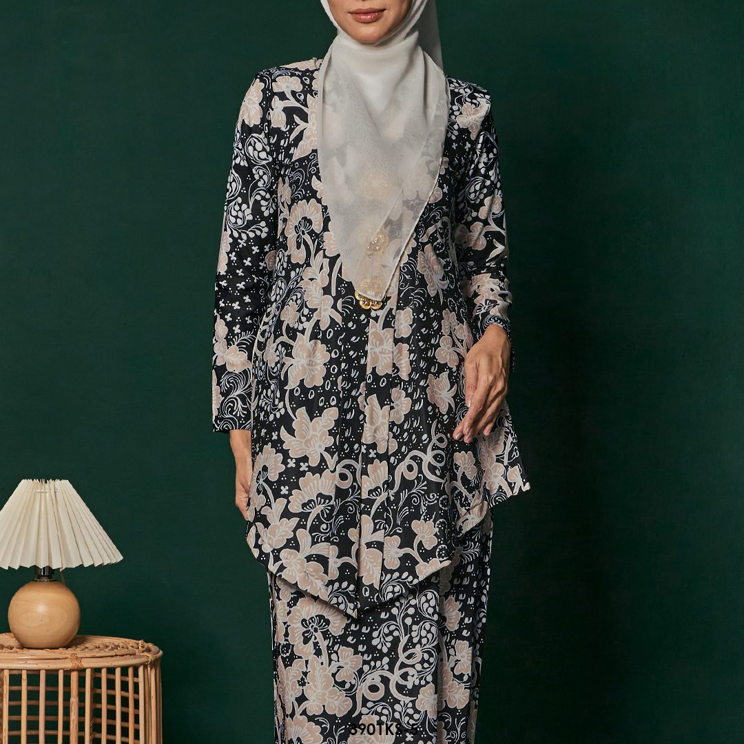 Kebaya Saloma in Black (3901KS-5) - Image 3