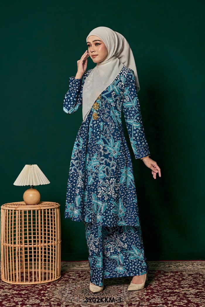 Kebarung Kalthom in Dark Blue (3902KKM-1)