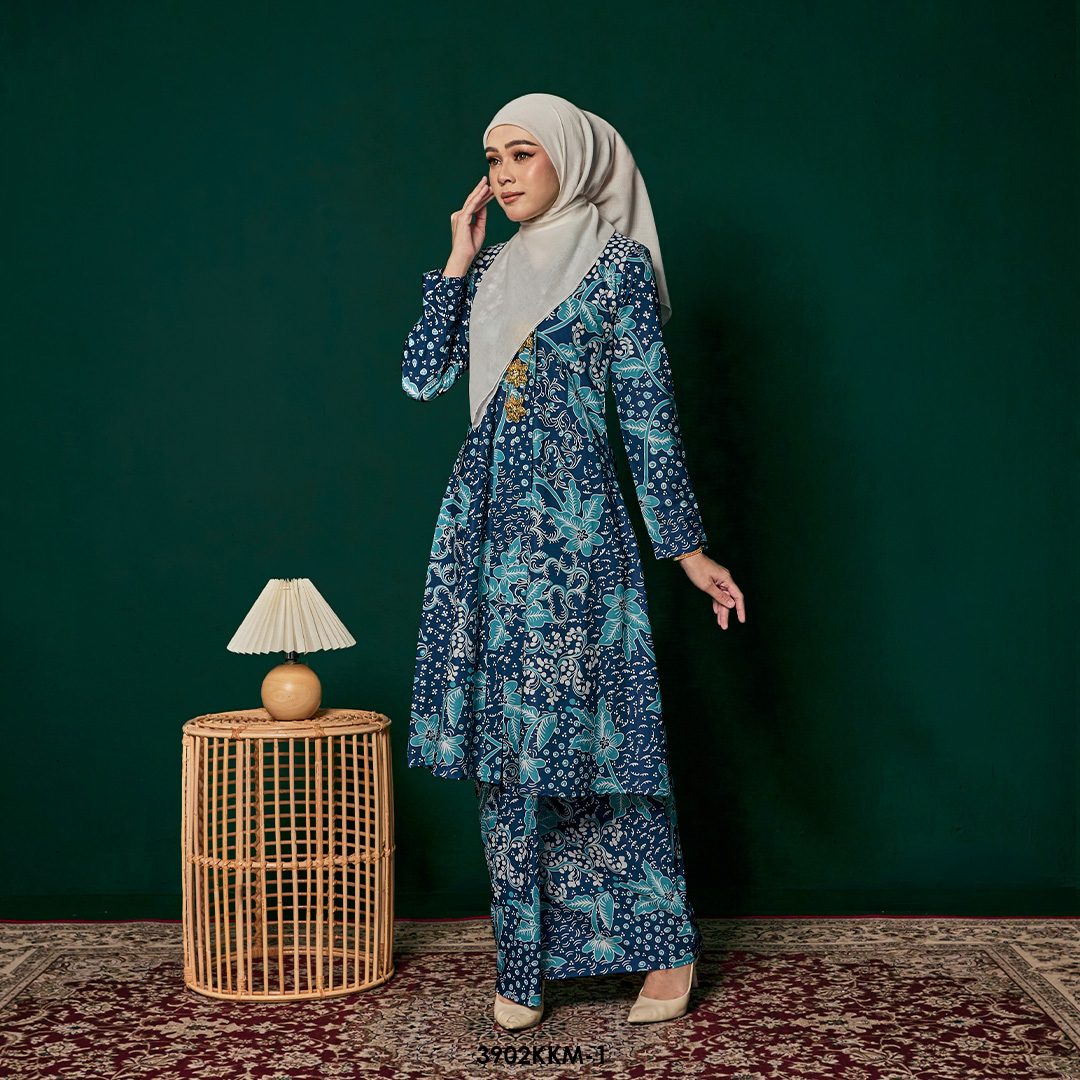 Kebarung Kalthom in Dark Blue (3902KKM-1) - Image 2