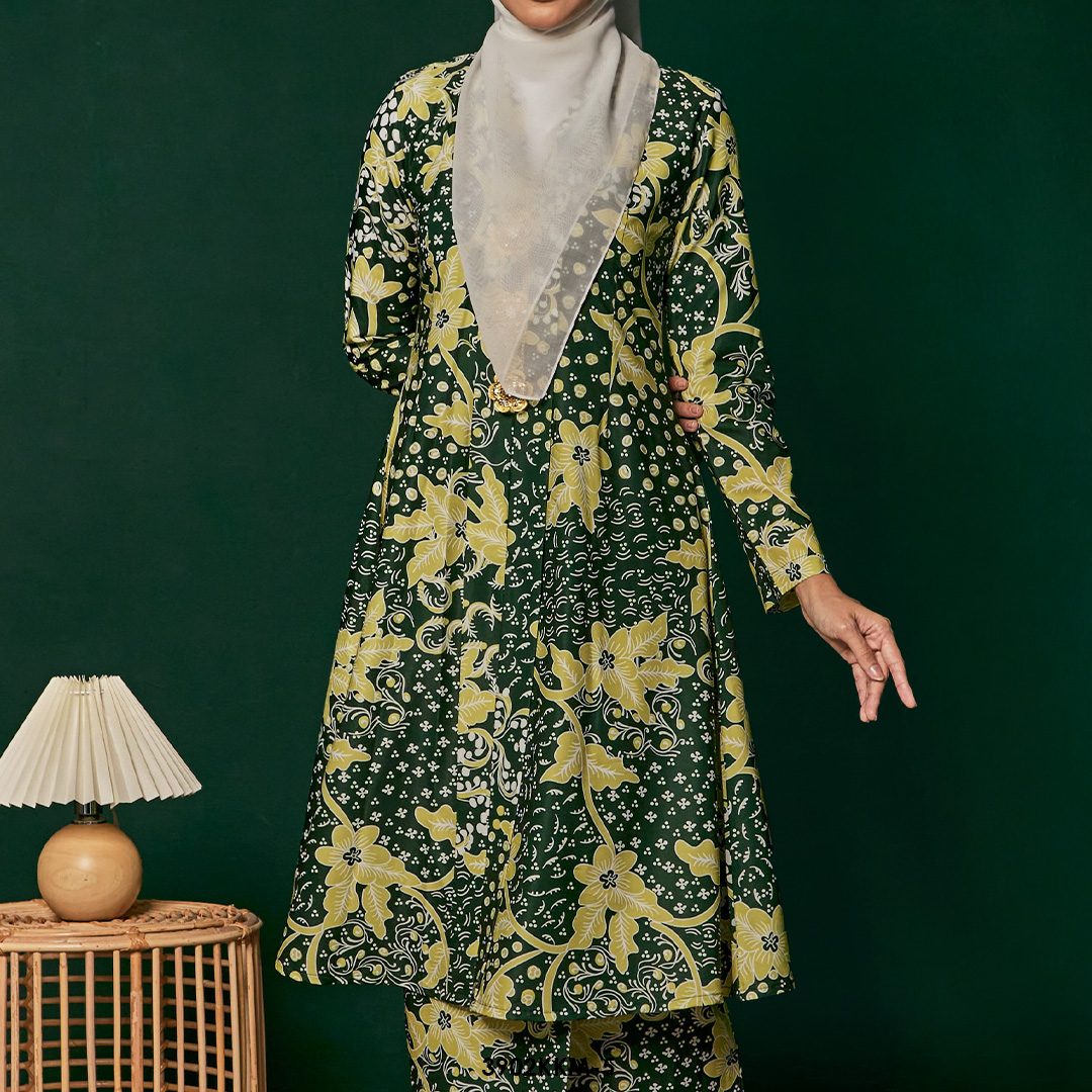 Kebarung Kalthom in Dark Emerald Green (3902KKM-5) - Image 3