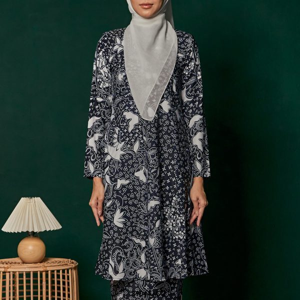 Ameera Kurung in Black (3904AM-2) - Image 3