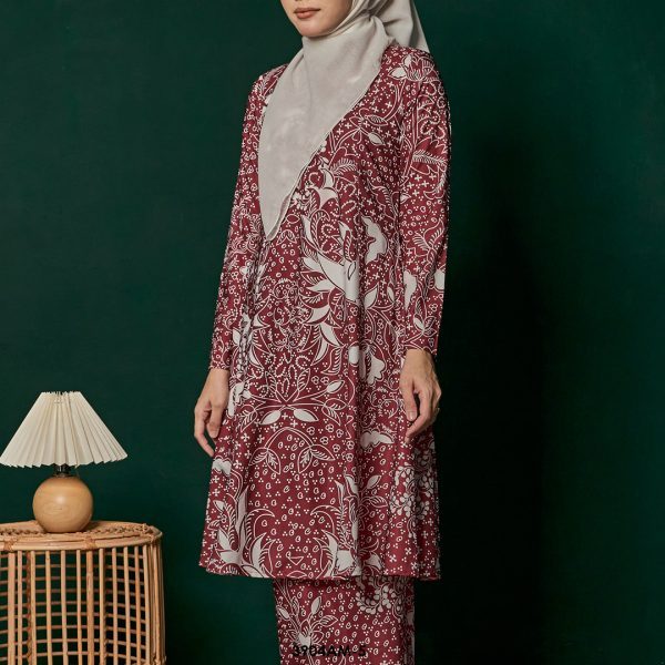 Ameera Kurung in Burgundy (3904AM-5) - Image 3