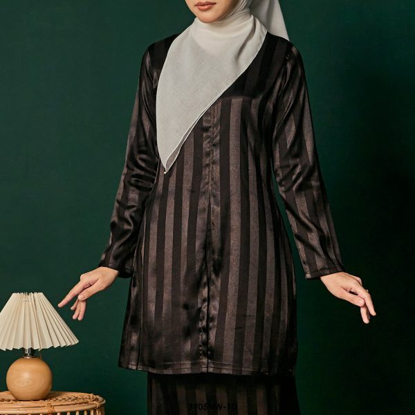 Kebaya Nawra in Black (3905NW-10) - Image 3