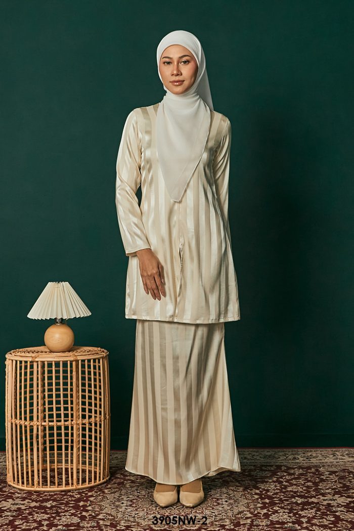 Kebaya Nawra in Cream (3905NW-2)