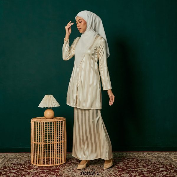 Kebaya Nawra in Cream (3905NW-2) - Image 2