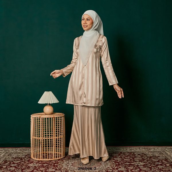Kebaya Nawra in Nude (3905NW-3) - Image 2