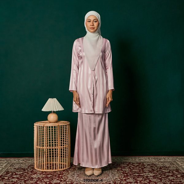 Kebaya Nawra in Soft Pink (3905NW-4)
