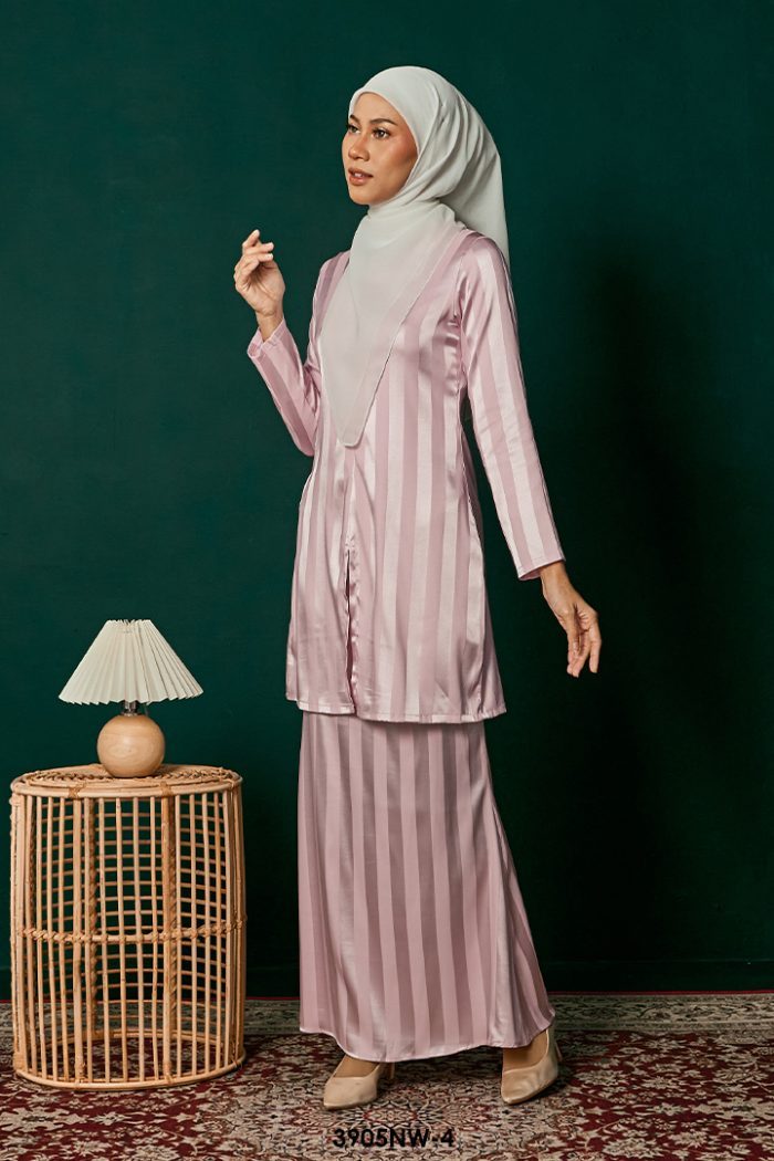 Kebaya Nawra in Soft Pink (3905NW-4)
