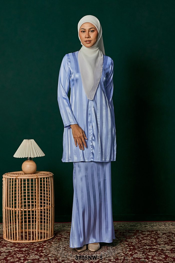 Kebaya Nawra in Soft Blue (3905NW-5)