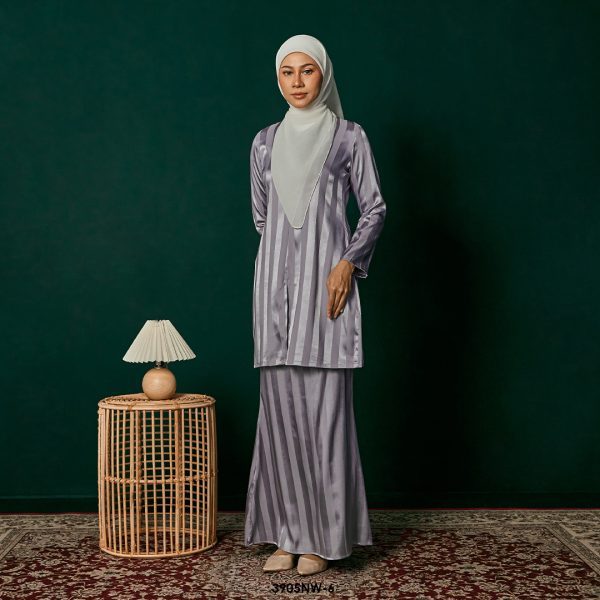 Kebaya Nawra in Light Grey (3905NW-6)