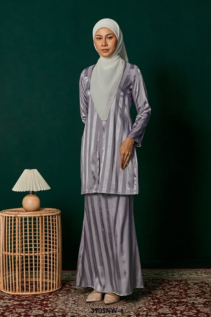 Kebaya Nawra in Light Grey (3905NW-6)