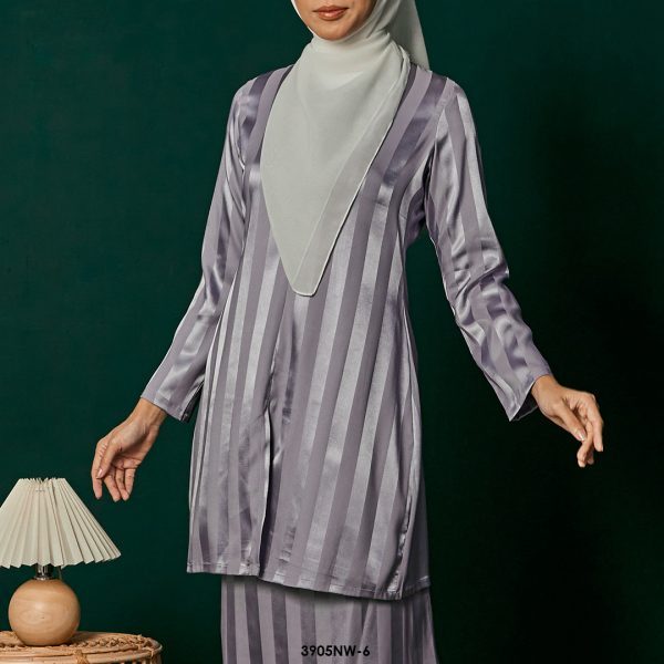 Kebaya Nawra in Light Grey (3905NW-6) - Image 3