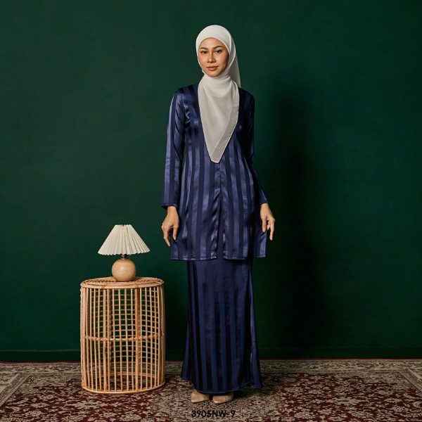 Kebaya Nawra in Dark Blue (3905NW-9)