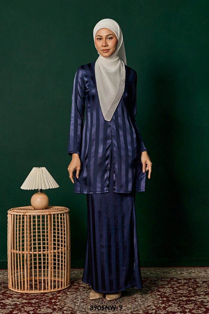 Kebaya Nawra in Dark Blue (3905NW-9)