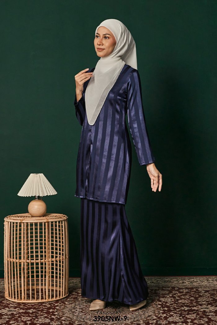 Kebaya Nawra in Dark Blue (3905NW-9)