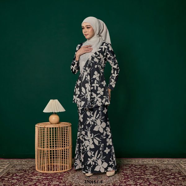 Jamilah Kurung in Black (3906KJ-4) - Image 2