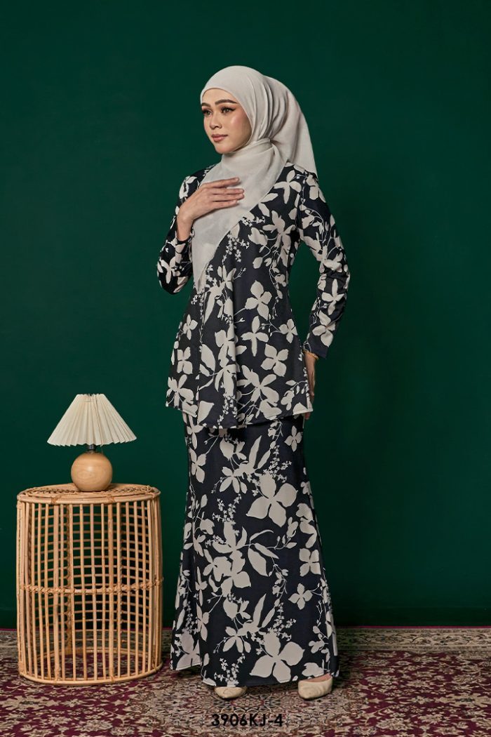 Jamilah Kurung in Black (3906KJ-4)