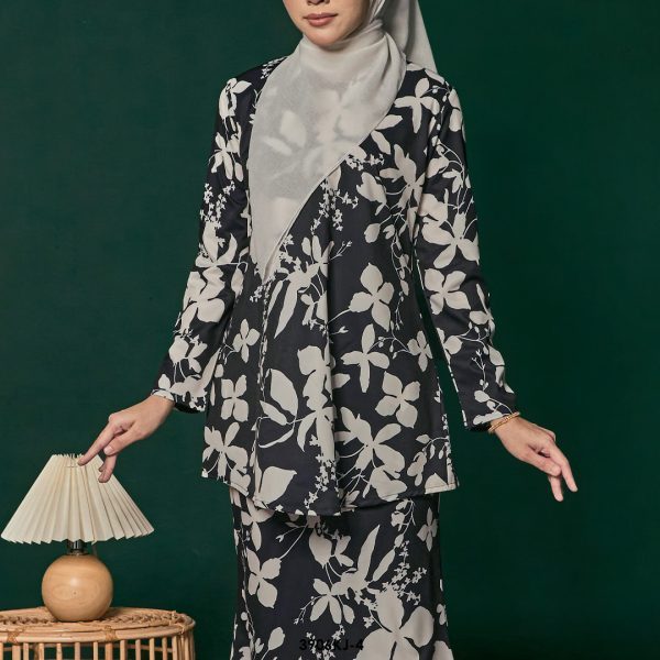 Jamilah Kurung in Black (3906KJ-4) - Image 3