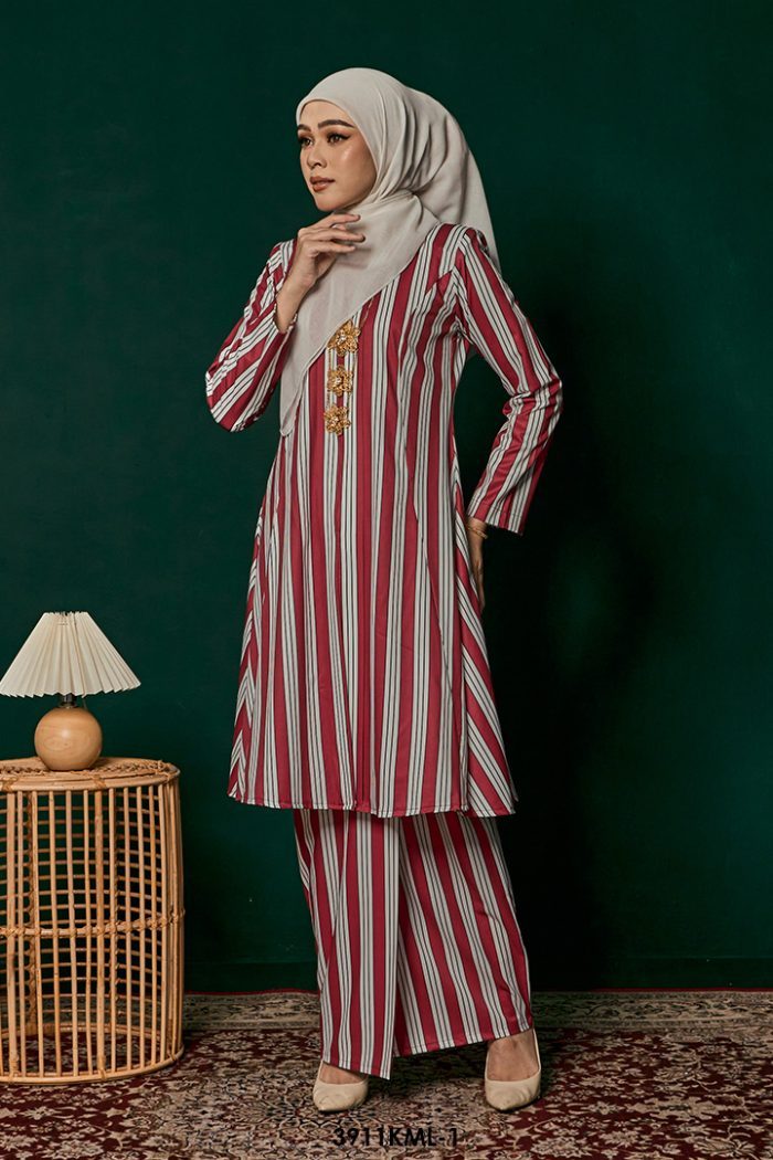 Kebarung Melati in Dark Red (3911KML-1)