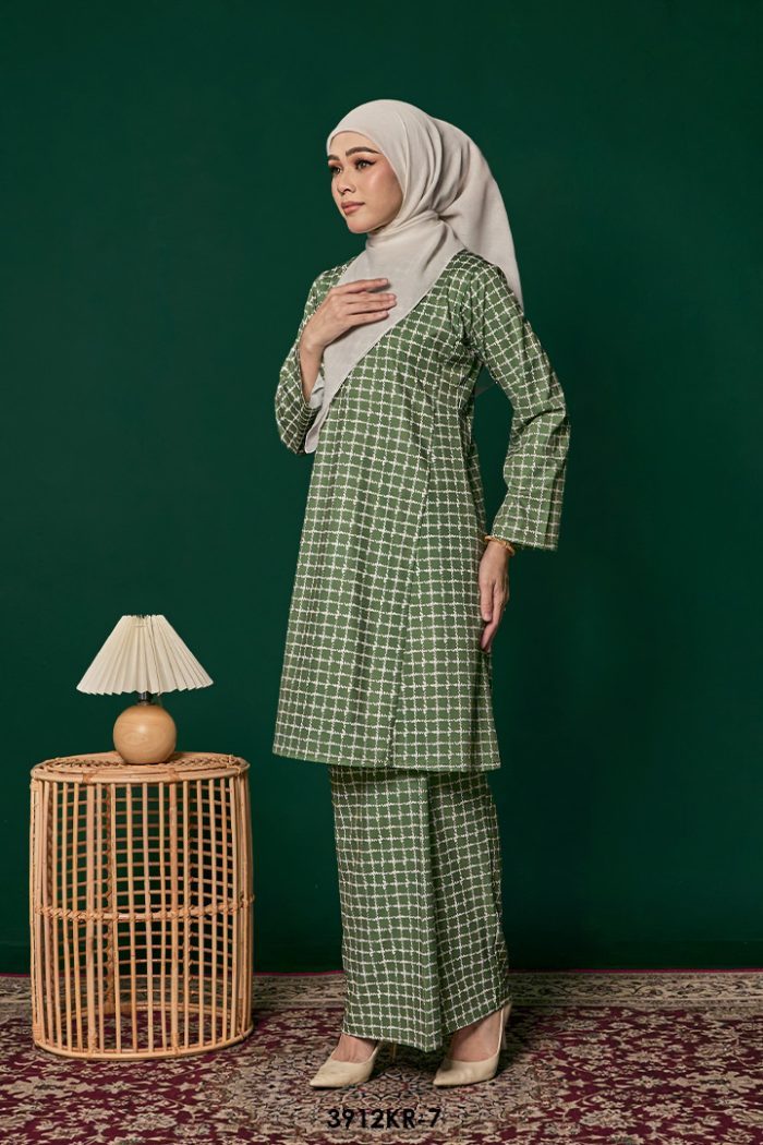 Riau Kurung in Faded Green (3912KR-7)