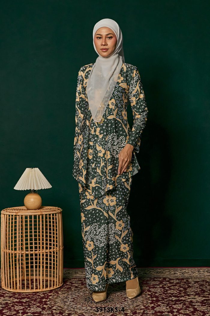 Kebaya Saloma in Forest Green (3913KS-4)